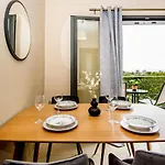 Aella Apartmán *