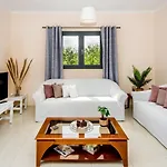 Aella Apartmán